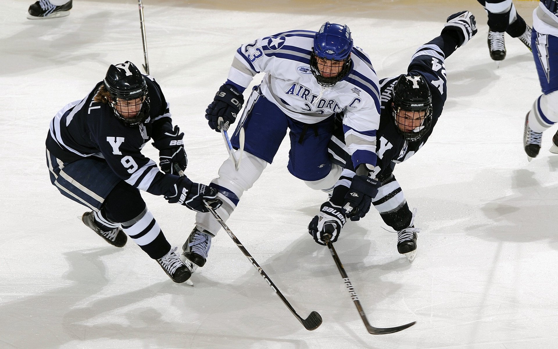 费德勒连续七场比赛得分超过关键助攻，G2挑战极限！