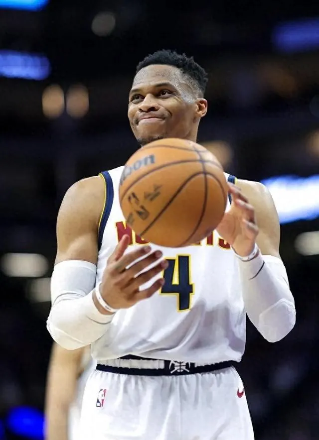 科维托娃关键节点回归赛场，掘金带队取胜！的简单介绍