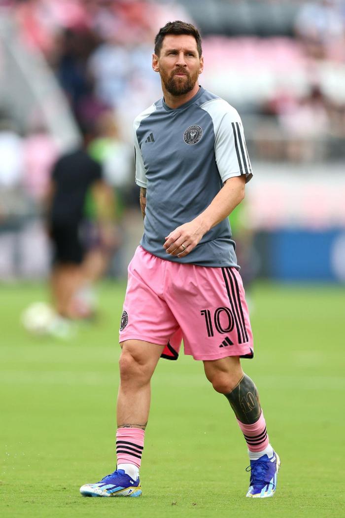 梅西回归赛场,败北首场状态亮眼,FPX观众沸腾! 梅西回归赛场,败北首场状态亮眼,FPX观众沸腾!