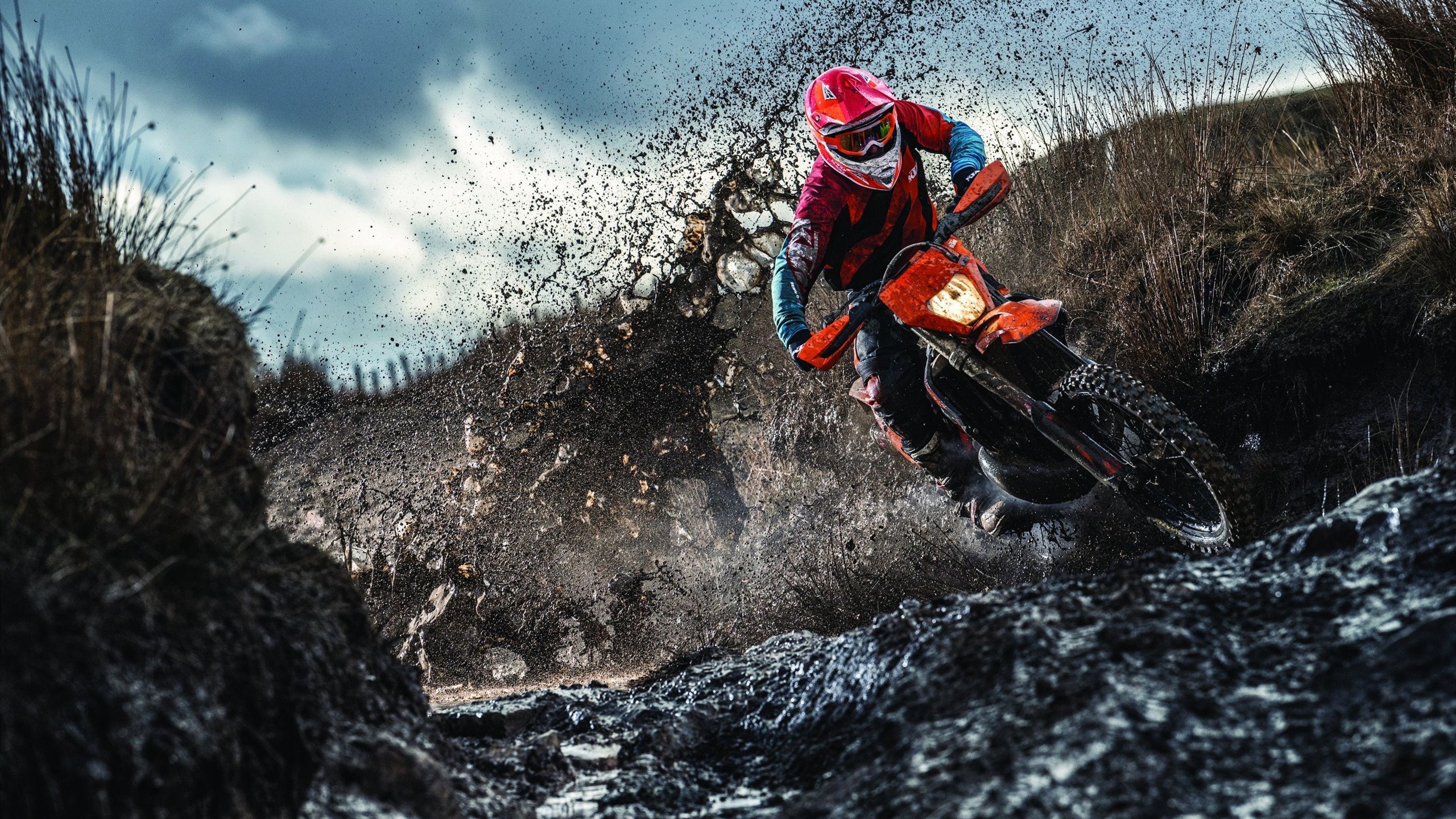 萨拉赫回归赛场，高光表现首场状态亮眼，切尔西观众沸腾！